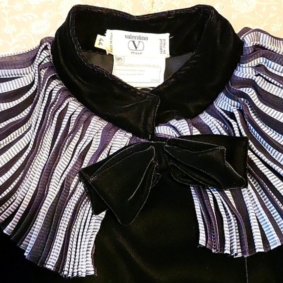 RARE Vintage Valentino Black Velvet Midi Dress, Italian size 44 - Picture 3 of 15